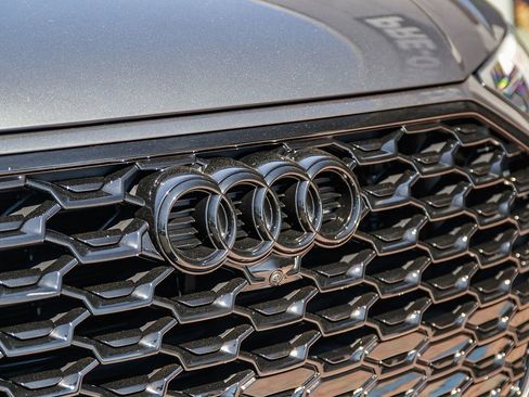 Certified 2025 Audi Q5 2.0T Premium Plus w/ Premium Plus Package image 11