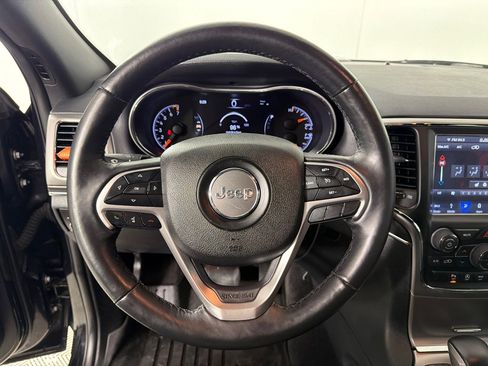 Used 2018 Jeep Grand Cherokee Limited image 16