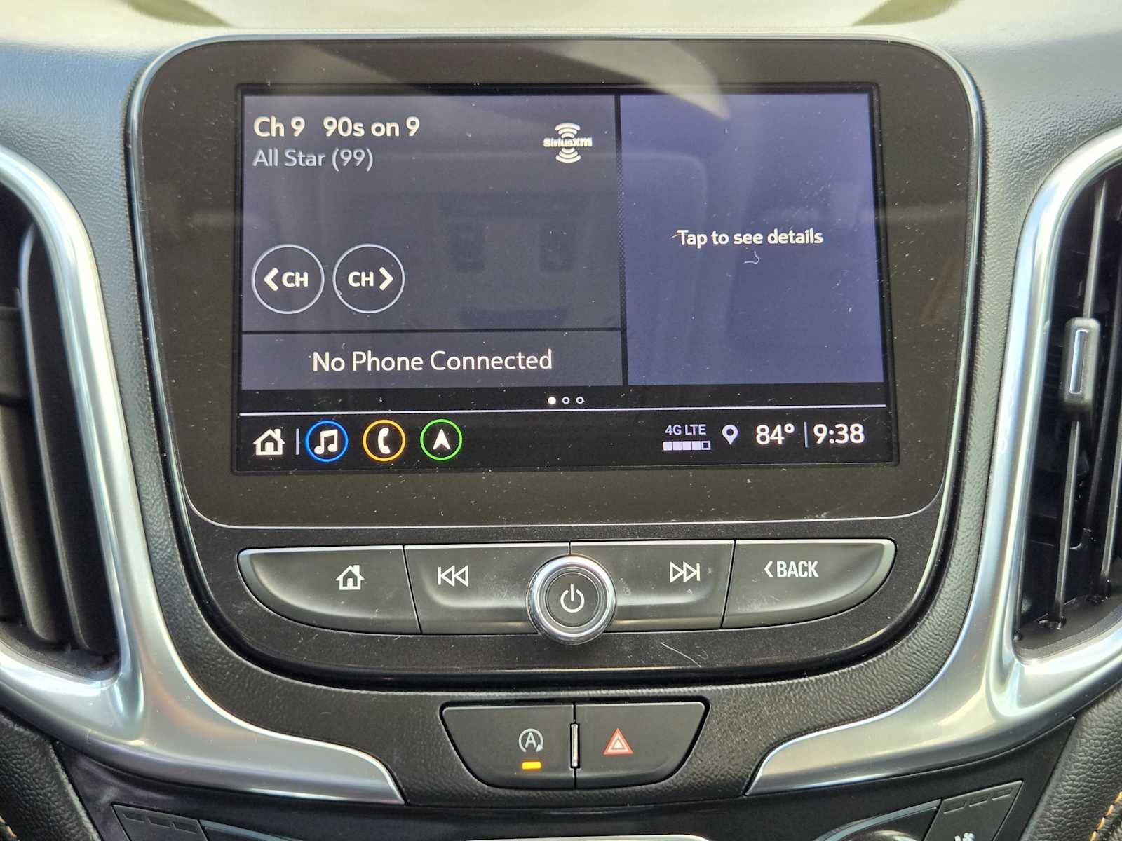 Used 2022 Chevrolet Equinox Premier FWD image 17