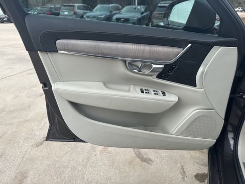 Used 2023 Volvo S90 B6 Ultimate image 20