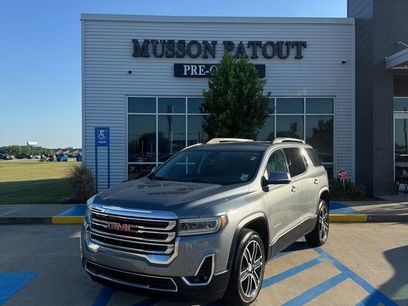 Used 2022 GMC Acadia SLT w/ Technology Package