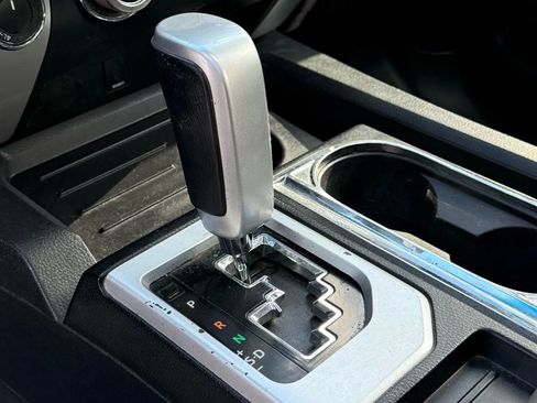 Used 2016 Toyota Tundra Limited image 18