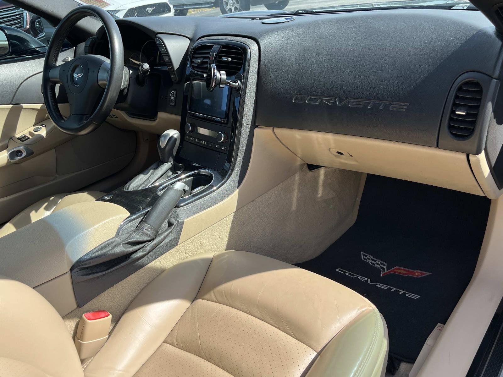 Used 2008 Chevrolet Corvette Coupe w/ Preferred Equipment Group RWD image 18