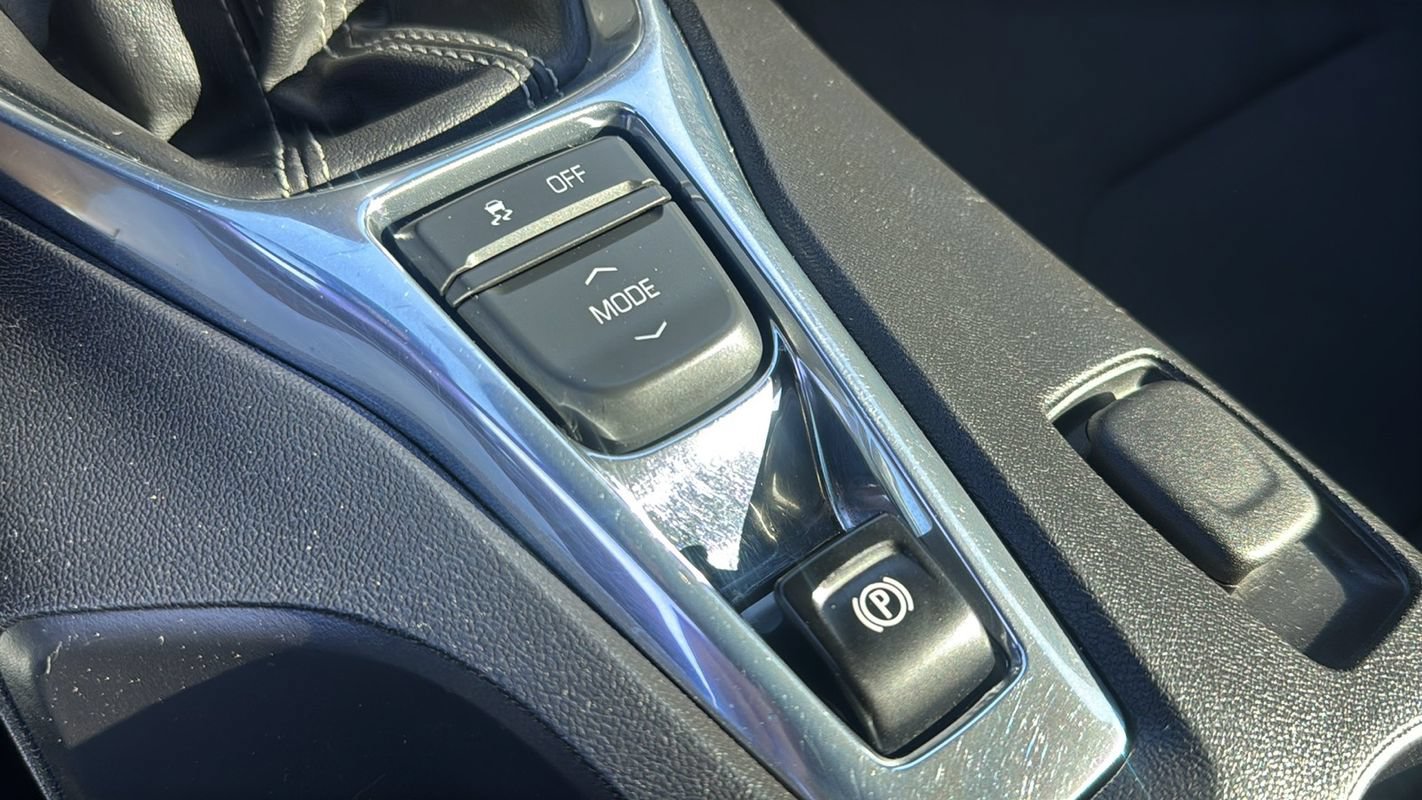 Used 2016 Chevrolet Camaro LT RWD image 24