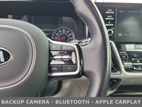 Used 2021 Kia Sorento S image 24