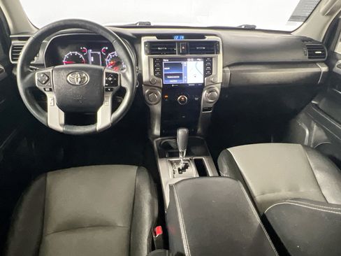 Used 2020 Toyota 4Runner SR5 Premium RWD image 29
