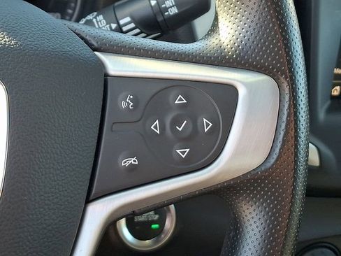 Used 2024 GMC Terrain SLE image 26