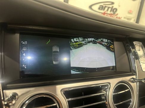 Used 2019 Rolls-Royce Dawn image 30