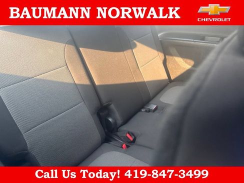 Used 2023 Chevrolet Traverse LT FWD image 34