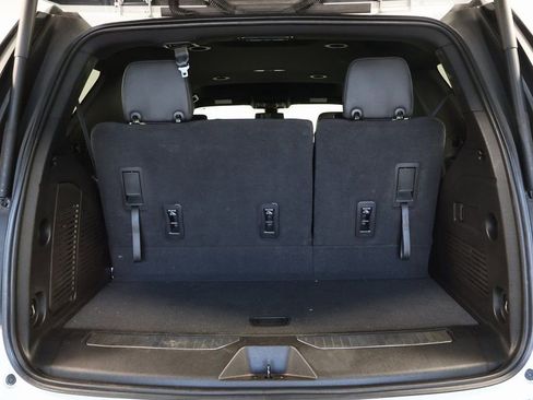 Used 2022 Chevrolet Tahoe Z71 image 13