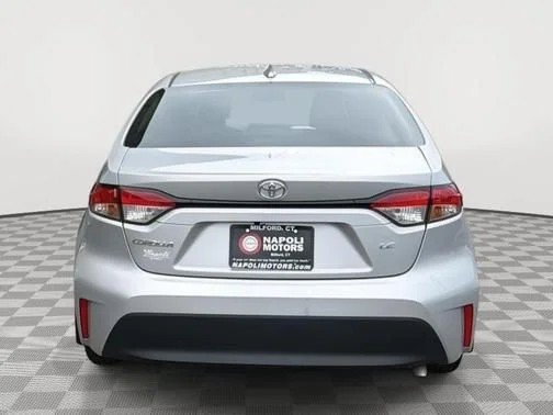Used 2025 Toyota Corolla LE FWD image 4