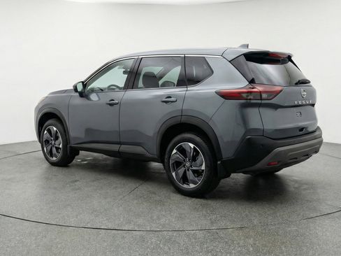 Used 2025 Nissan Rogue SV FWD image 6