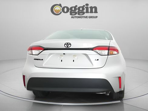 Used 2026 Toyota Corolla LE w/ LE Premium Package FWD image 13