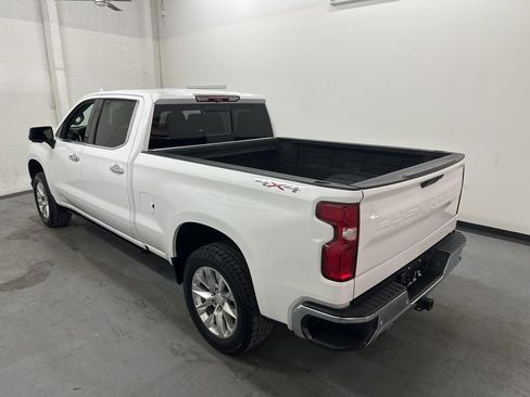 Used 2021 Chevrolet Silverado 1500 LTZ w/ LTZ Convenience Package II AWD/4WD image 16