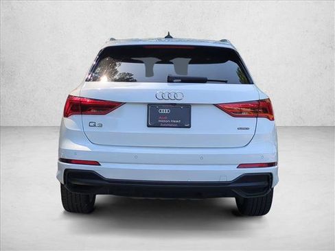 Used 2020 Audi Q3 2.0T Premium Plus w/ Premium Plus Package AWD/4WD image 7