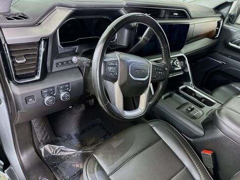 Used 2024 GMC Sierra 3500 Denali w/ Denali Reserve Package image 20