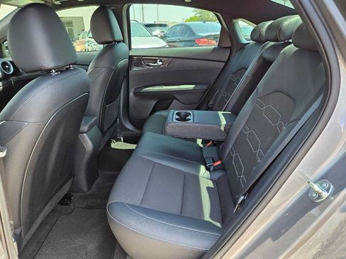 Used 2024 Kia Forte GT-Line w/ GT-Line Premium Package FWD image 18