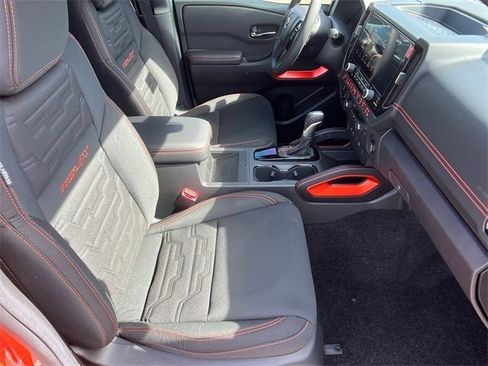 New 2025 Nissan Frontier PRO-4X w/ Pro Convenience Package image 14