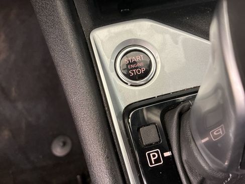 Used 2025 Nissan Altima 2.5 SV FWD image 22