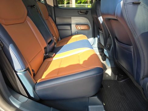 Used 2022 Ford Maverick Lariat w/ Lariat Luxury Package AWD/4WD image 17