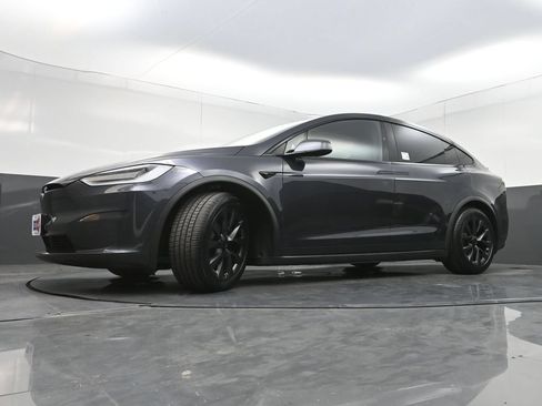 Used 2024 Tesla Model X AWD/4WD image 27
