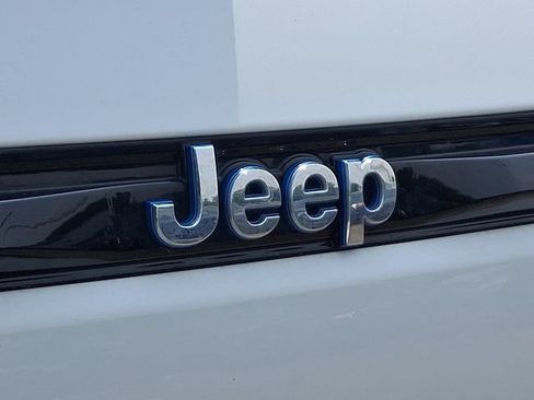 Used 2022 Jeep Grand Cherokee Limited 4xe w/ Luxury Tech Group II AWD/4WD image 33