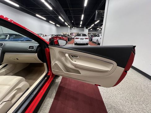 Used 2015 Volkswagen Eos Komfort image 31