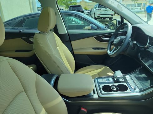 Used 2020 Audi Q7 3.0T Premium Plus image 9