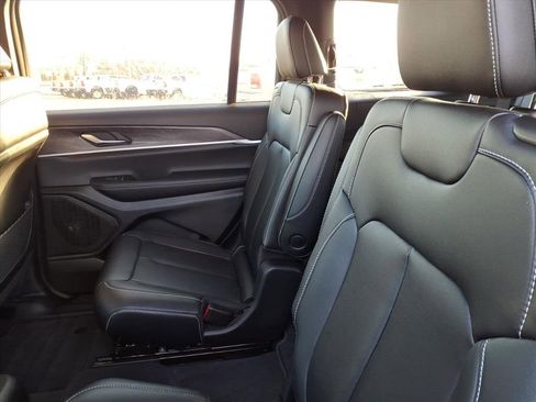 Certified 2024 Jeep Grand Cherokee L Limited w/ Trailer Tow Package image 14