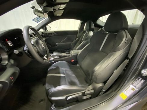 Certified 2024 Toyota GR86 Premium image 10