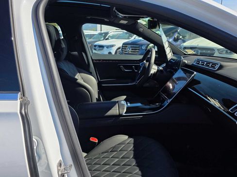 Used 2026 Mercedes-Benz S 580 4MATIC Sedan image 11