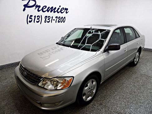 Used 2003 Toyota Avalon XLS image 1
