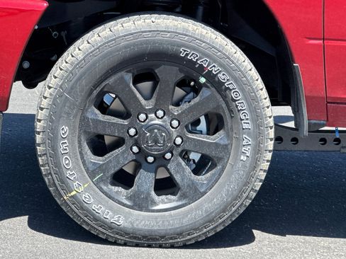New 2026 RAM 2500 Laramie AWD/4WD image 24