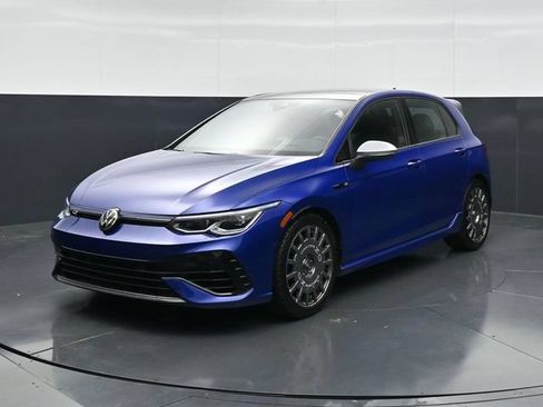 Used 2024 Volkswagen Golf R AWD/4WD image 5