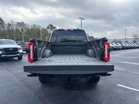 New 2026 Ford F250 Lariat w/ Black Appearance Package AWD/4WD image 7