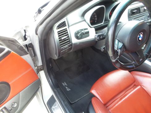 Used 2006 BMW M Roadster image 19