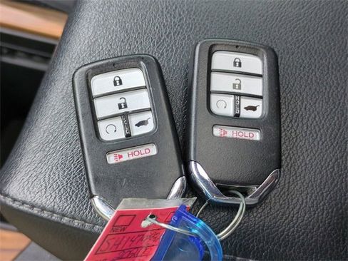 Used 2020 Honda CR-V Touring image 30