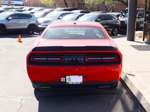 Used 2023 Dodge Challenger SXT image 10