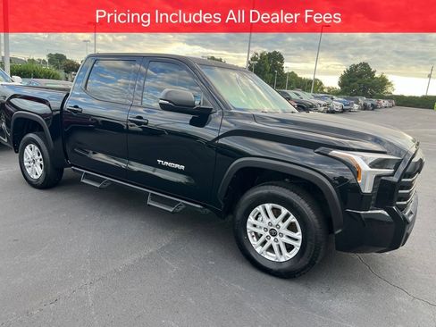 Used 2024 Toyota Tundra SR5 w/ SR5 Premium Package AWD/4WD image 9