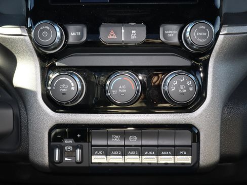 New 2026 RAM 3500 Tradesman image 19