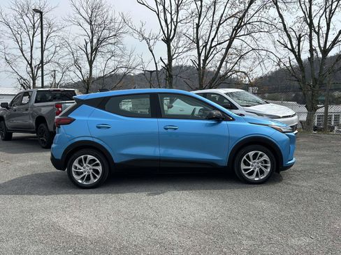 New 2027 Chevrolet Bolt LT w/ Comfort Package FWD image 2