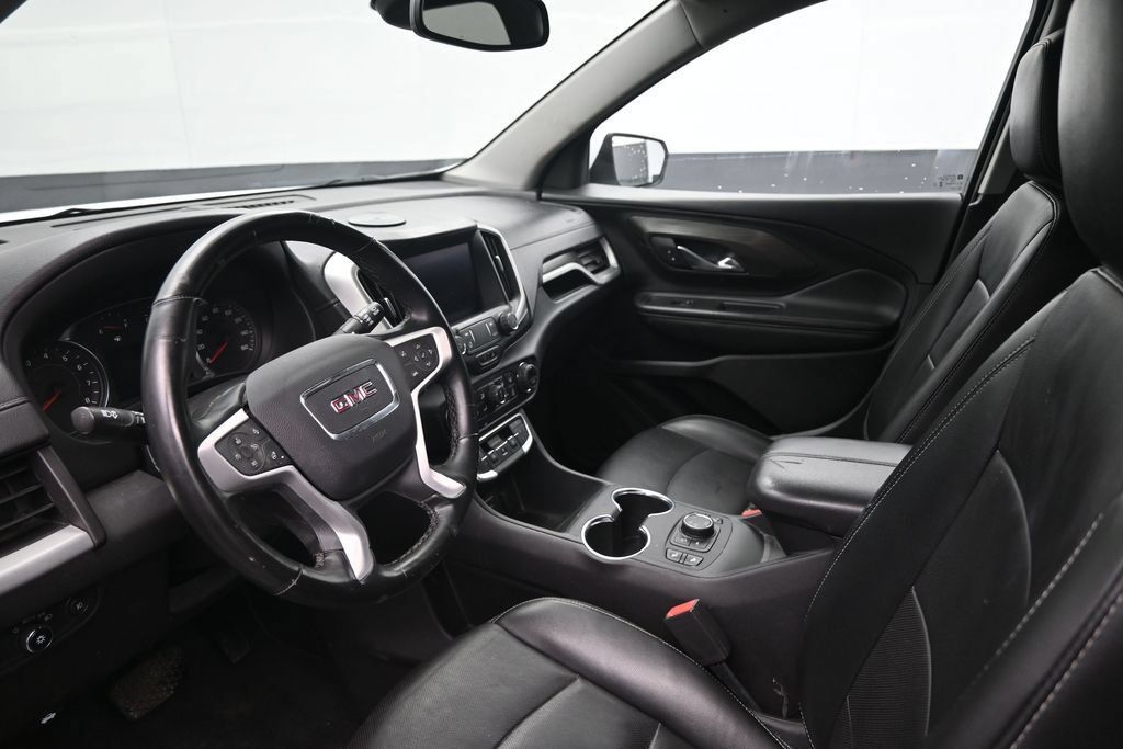 Used 2024 GMC Terrain SLT AWD/4WD image 19