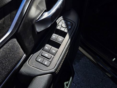 New 2026 RAM 2500 Big Horn AWD/4WD image 11