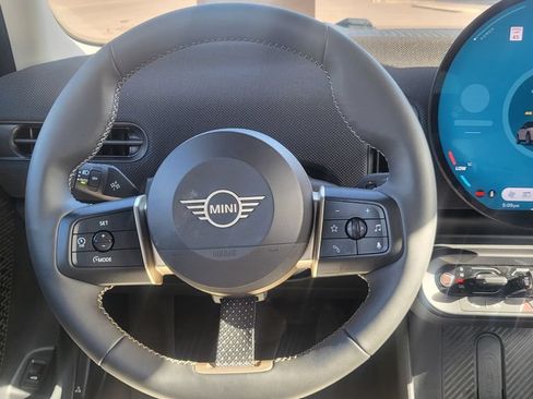 Used 2025 MINI Cooper S FWD image 28