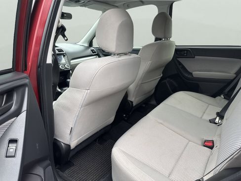Used 2017 Subaru Forester 2.5i Premium w/ All-Weather Package AWD/4WD image 11