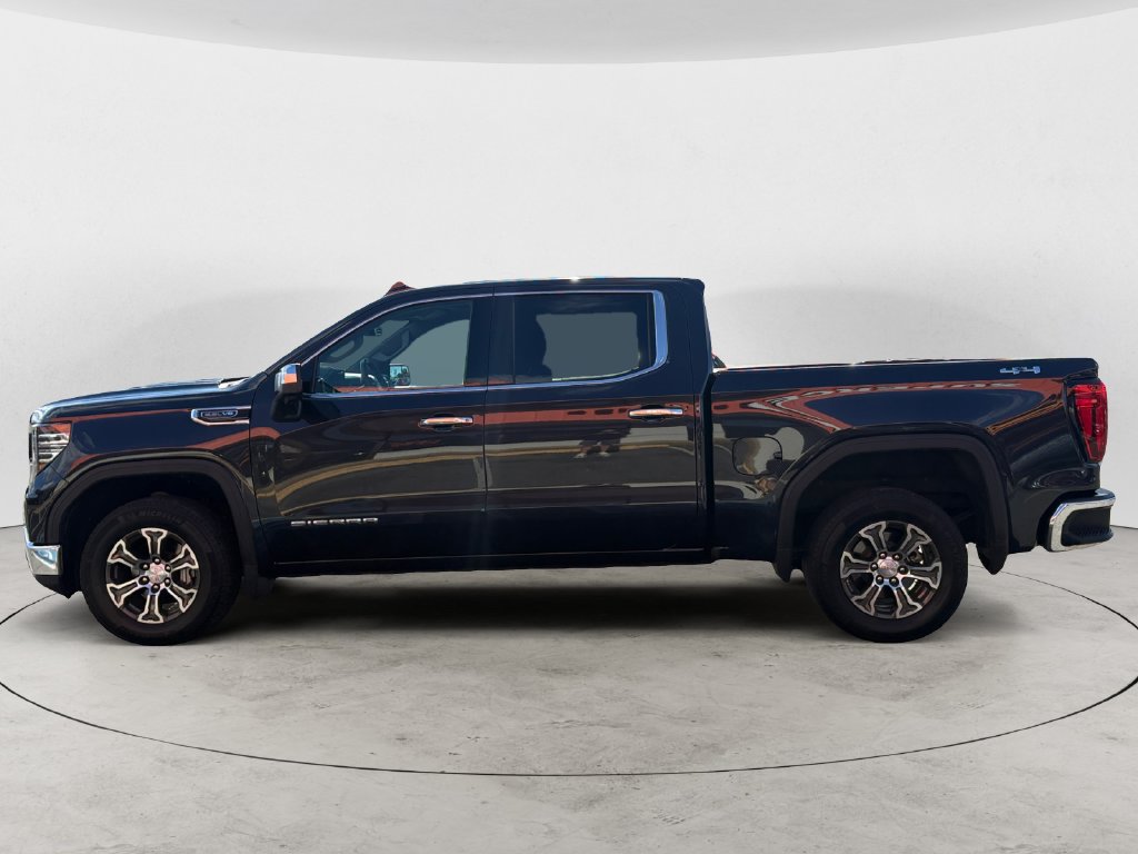 Used 2025 GMC Sierra 1500 SLT AWD/4WD image 6