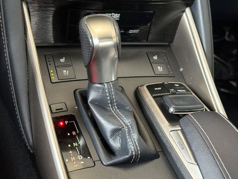 Used 2017 Lexus IS 350 F Sport w/ F Sport Package RWD image 23