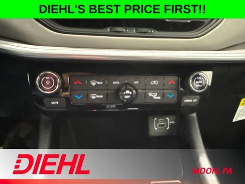 New 2026 Jeep Compass Limited w/ Sun, Sound & Navigation Group AWD/4WD image 30