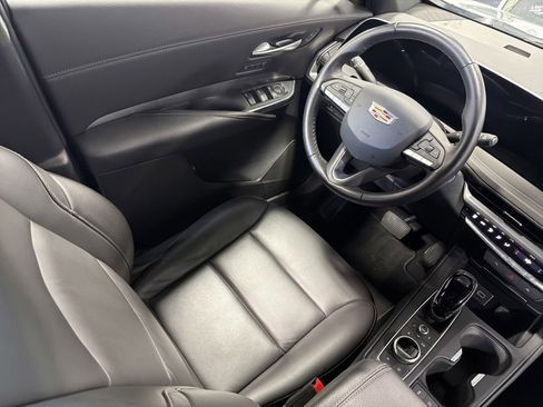 Used 2025 Cadillac XT4 Premium Luxury AWD/4WD image 9