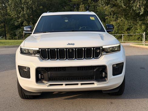 Used 2022 Jeep Grand Cherokee L Overland w/ Advanced Protech Group III AWD/4WD image 6